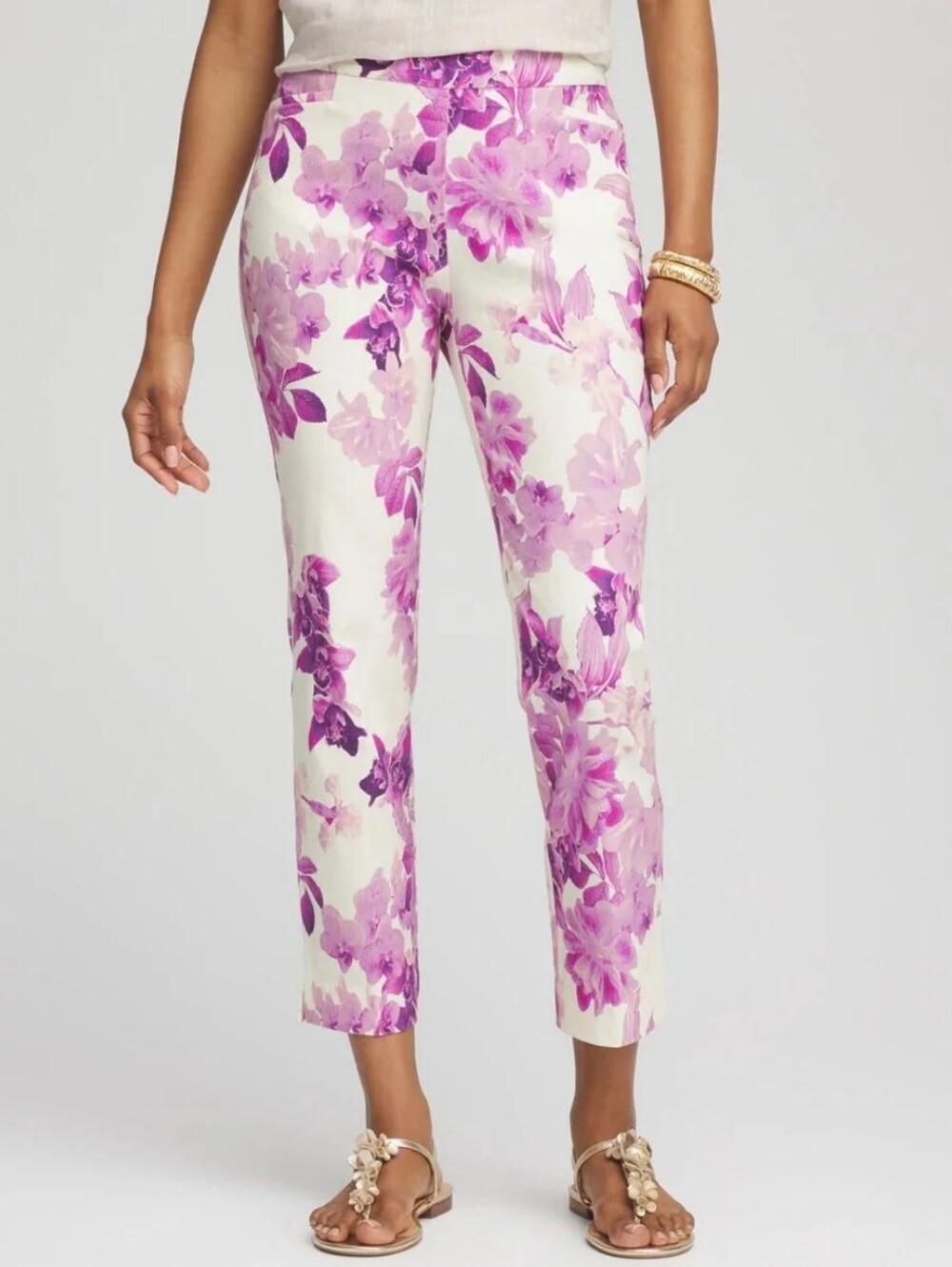 Chico's White Cropped Pants with Pink & Purple Floral Print